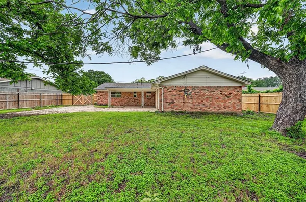 $1,795 | 158 Cotillion Road, Fort Worth, TX 76134