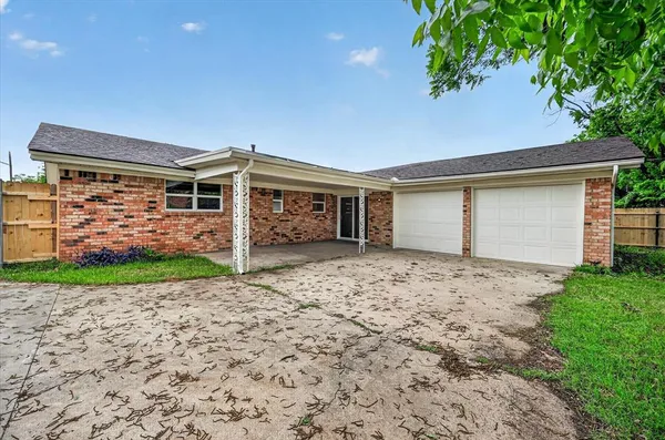 $1,795 | 158 Cotillion Road, Fort Worth, TX 76134