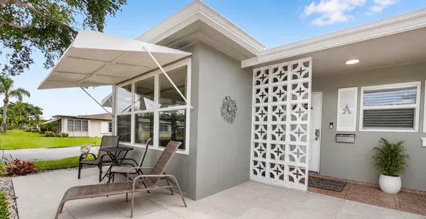 $195,900 | 920 South Drive, Unit A, Delray Beach, FL 33445