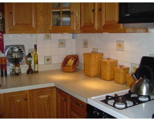 52 Chisholm Road Weymouth, MA 02190 - Photo 8 of 10