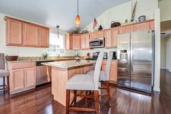 17 Hall Road Oxford, MA 01540 - Photo 5 of 30 Gallery Image 5