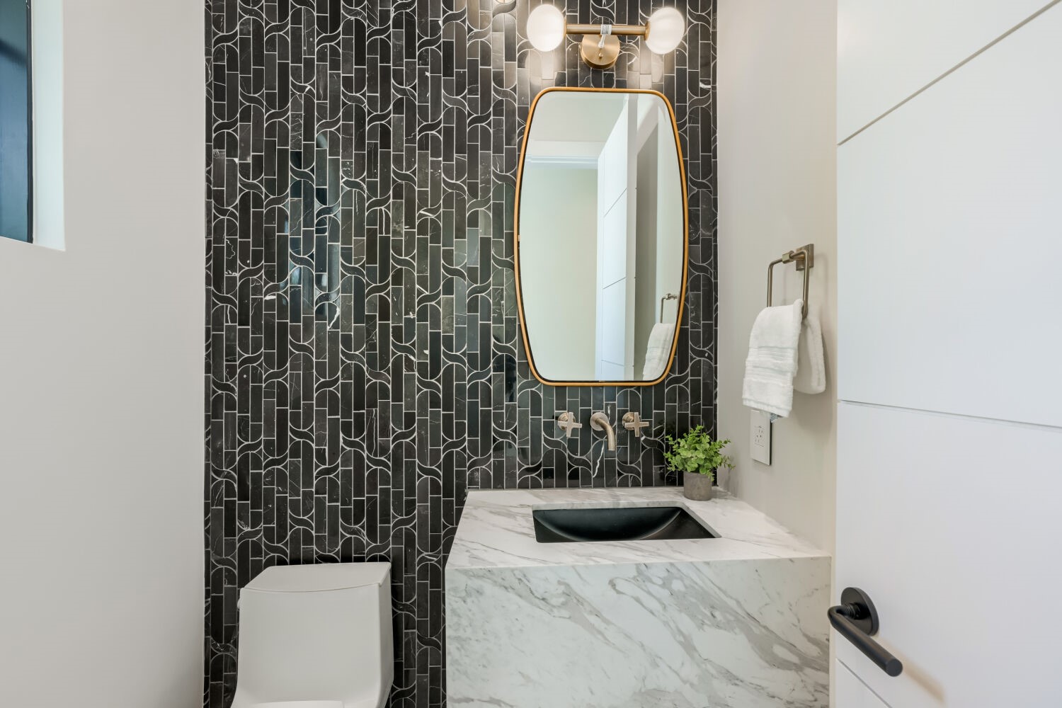 8132 Magnolia Ridge Cove Austin, TX 78738 - Photo 21 of 38 Gallery Image 21