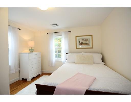 17 Paul Revere Road Needham, MA 02494 - Photo 16 of 22 Gallery Image 16