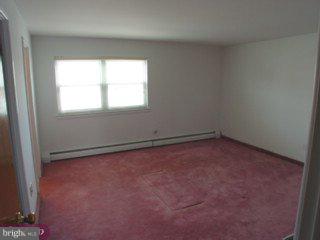 3598 Brookview Road Philadelphia, PA 19154 - Photo 4 of 6 Gallery Image 4