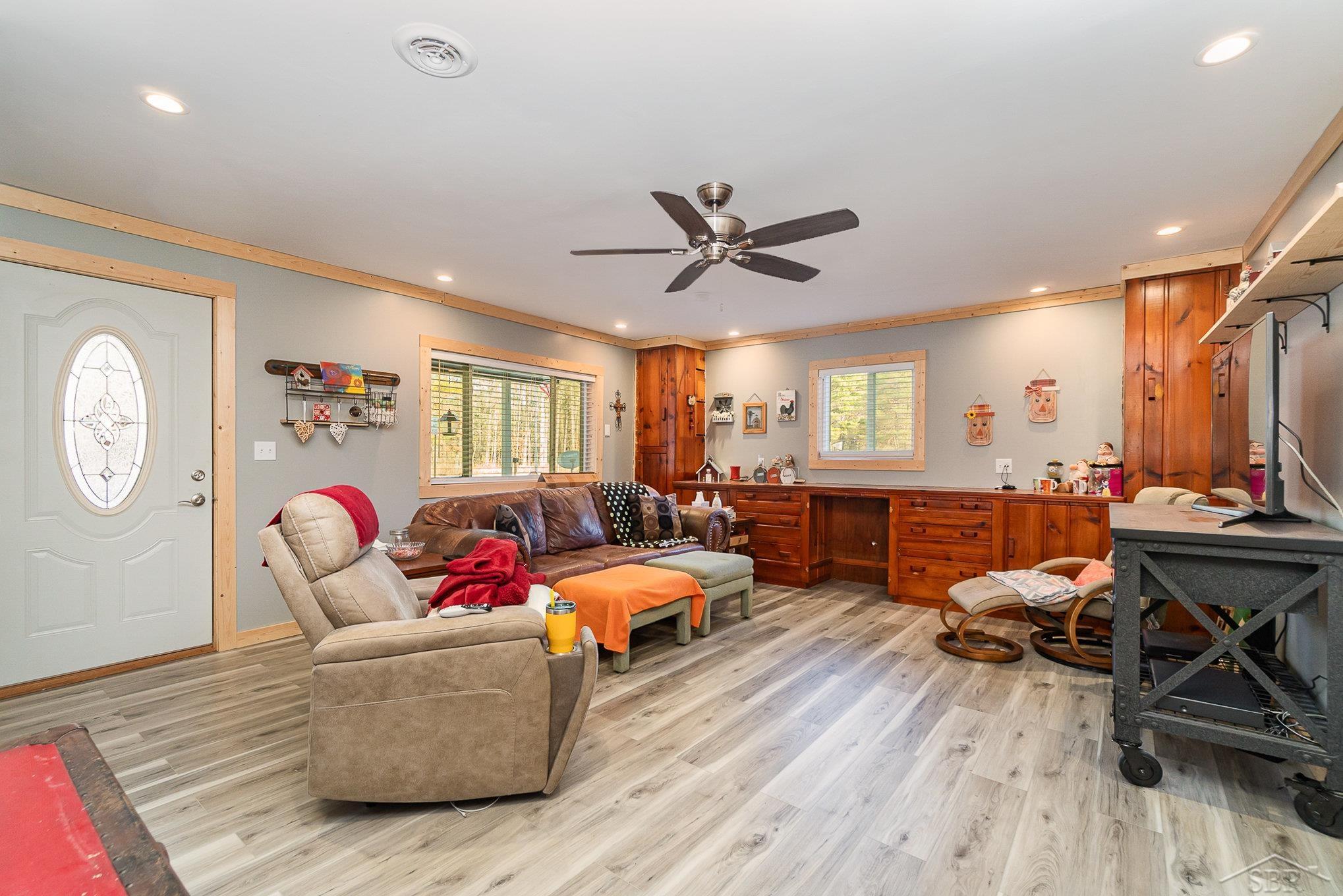 4723 Salt River Road Shepherd, MI 48883 - Photo 4 of 29