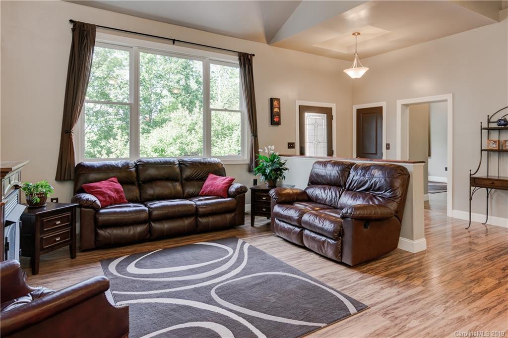 196 Red Oak Road, Unit 7 Marshall, NC 28753 - Photo 14 of 42 Gallery Image 14
