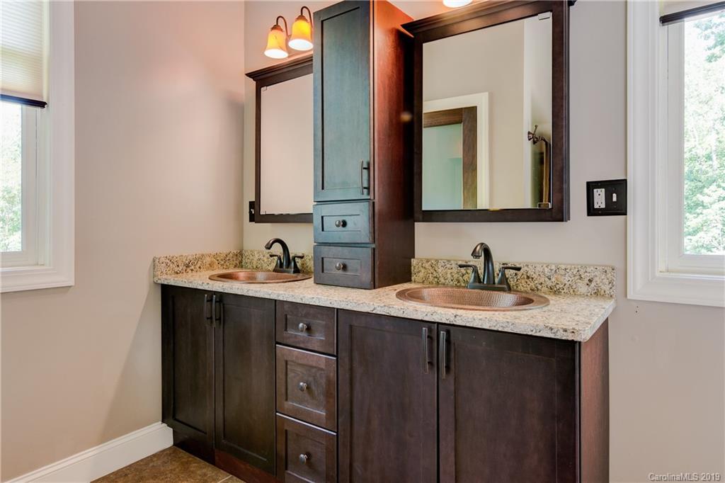 196 Red Oak Road, Unit 7 Marshall, NC 28753 - Photo 23 of 42 Gallery Image 23