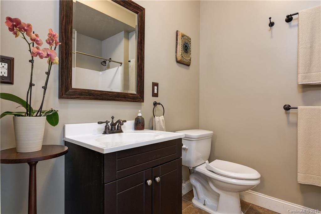 196 Red Oak Road, Unit 7 Marshall, NC 28753 - Photo 34 of 42 Gallery Image 34