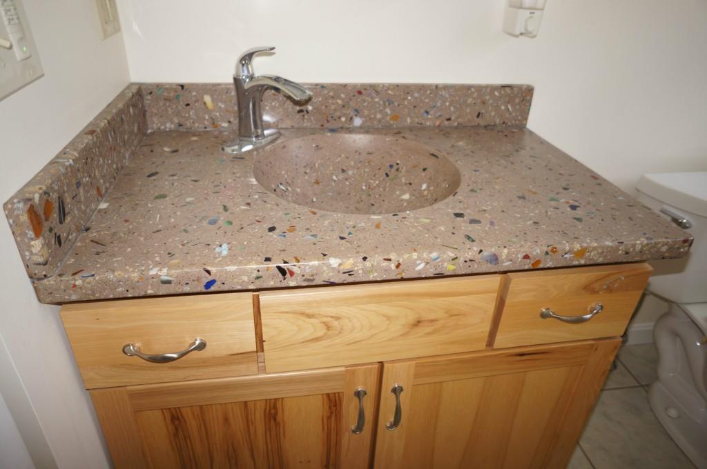 780 Bakerstown Road Poland, ME 04274 - Photo 14 of 34 Upstairs Bathroom