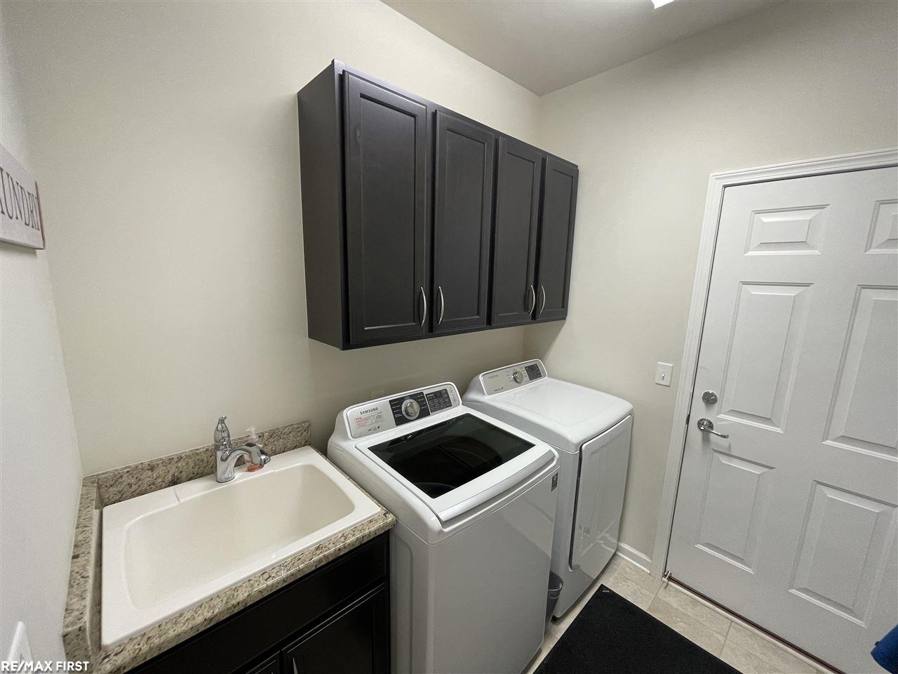 48295 Silver Lake Road Macomb, MI 48042 - Photo 27 of 41
