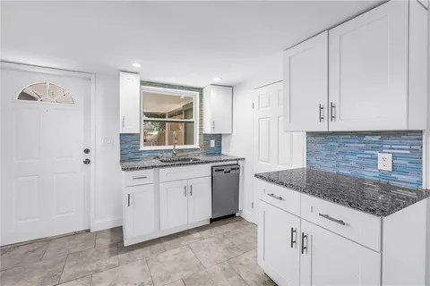 $295,000 | 5152 5th Avenue North, St. Petersburg, FL 33710