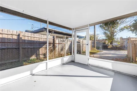 $295,000 | 5152 5th Avenue North, St. Petersburg, FL 33710