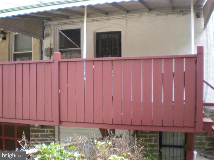 925 East Rittenhouse Street Philadelphia, PA 19138 - Photo 4 of 17 Deck