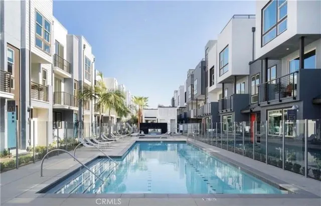 $880,000 | 206 Placemark, Irvine, CA 92614