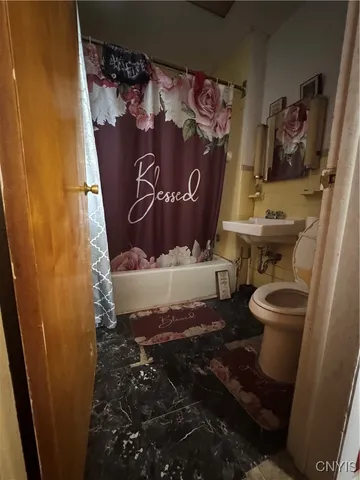 $169,900 | 748 Jay Street, Utica, NY 13501