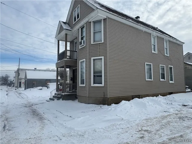 $169,900 | 748 Jay Street, Utica, NY 13501