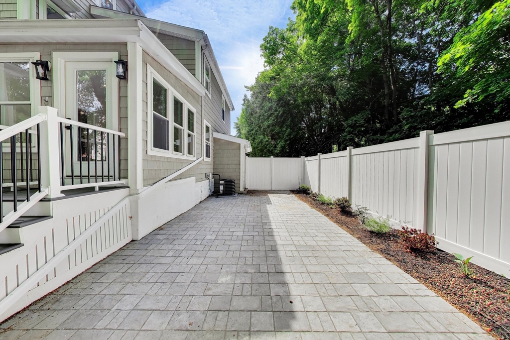 52 Middlesex Street, Unit 52 Winchester, MA 01890 - Photo 35 of 41