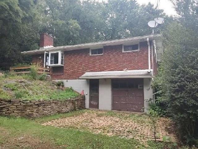 100 Leonard Road McKees Rocks, PA 15136 - Photo 1 of 8 Gallery Image 1