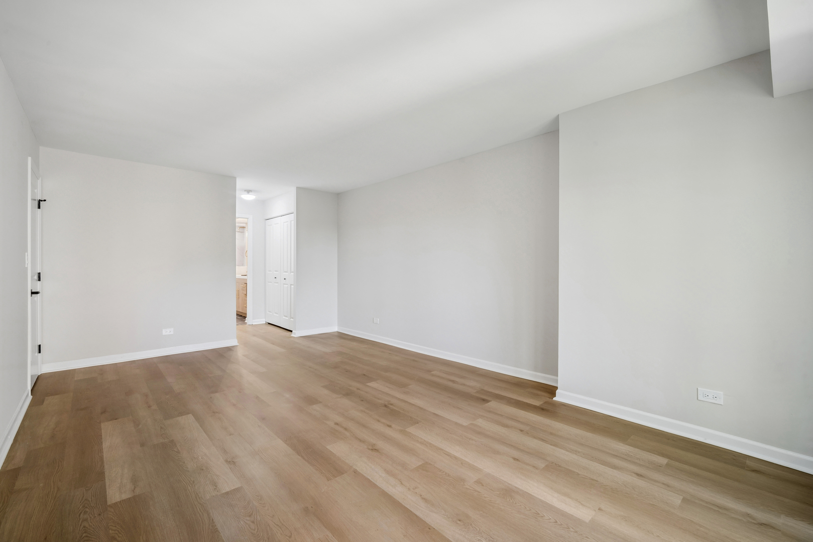 1621 Mission Hills Road, Unit 404 Northbrook, IL 60062 - Photo 14 of 21