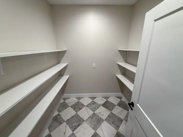 $399,900 | 1909 South Stone Creek Boulevard, Urbana, IL 61802