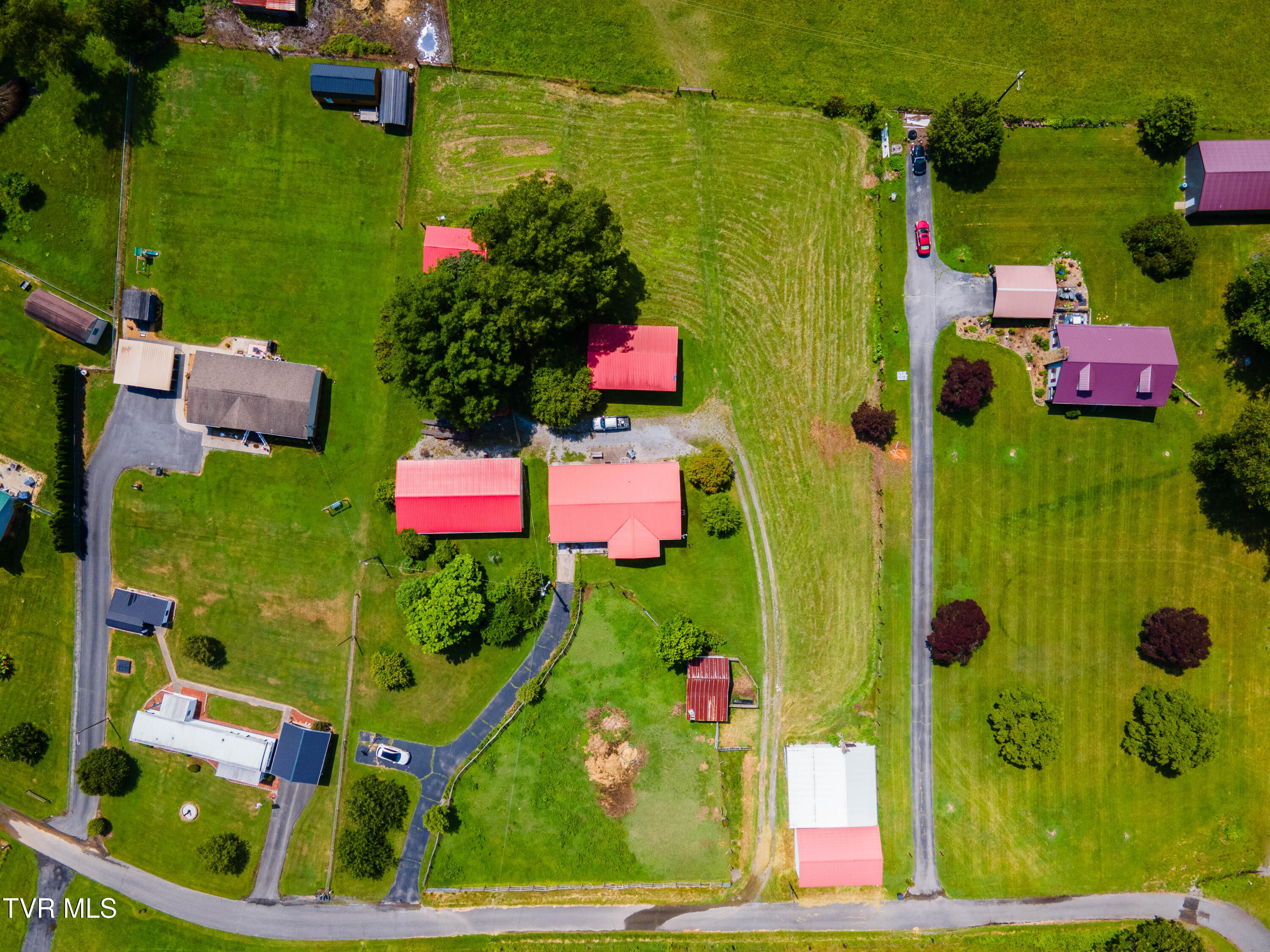 137 Snapp Road Church Hill, TN 37642 - Photo 36 of 38 DJI_0086