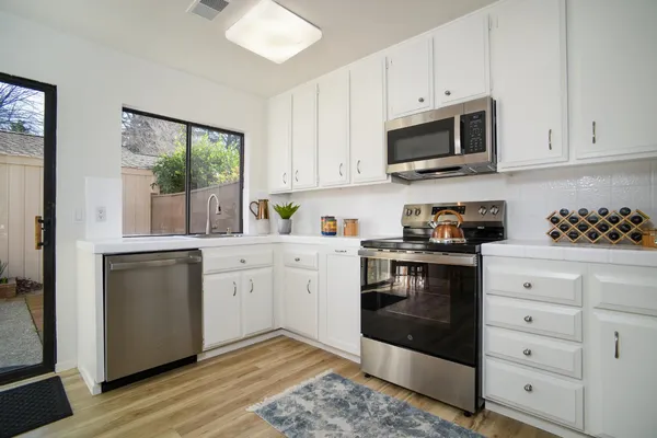 $429,000 | 130 Hartnell Place, Sacramento, CA 95825