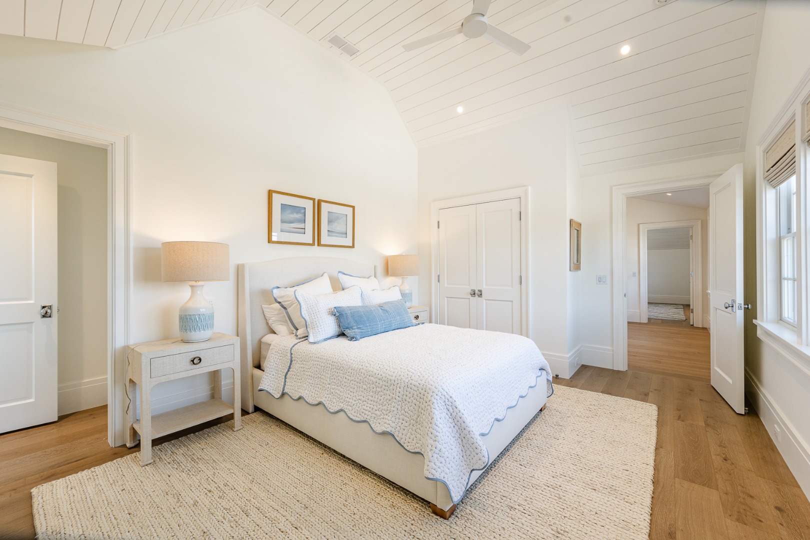 3 Westerwick Drive Nantucket, MA 02554 - Photo 28 of 49 a bedroom with a bed and a lamp