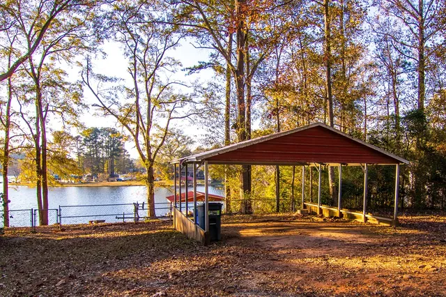 $1,750 | 1631 West Pine Lake Drive, West Point, GA 31833