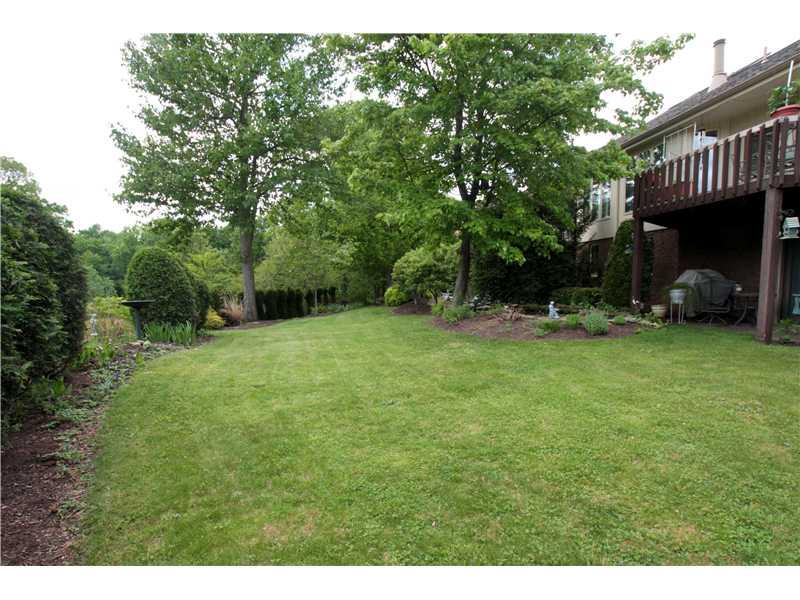 136 Le Pointe Road Greensburg, PA 15601 - Photo 20 of 25 Yard/Garden.