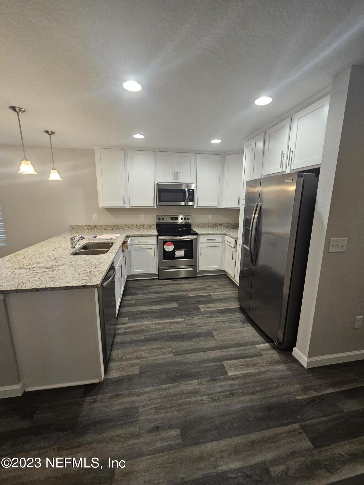 7031 Jammes Road Jacksonville, FL 32244 - Photo 4 of 21 20231122_124305