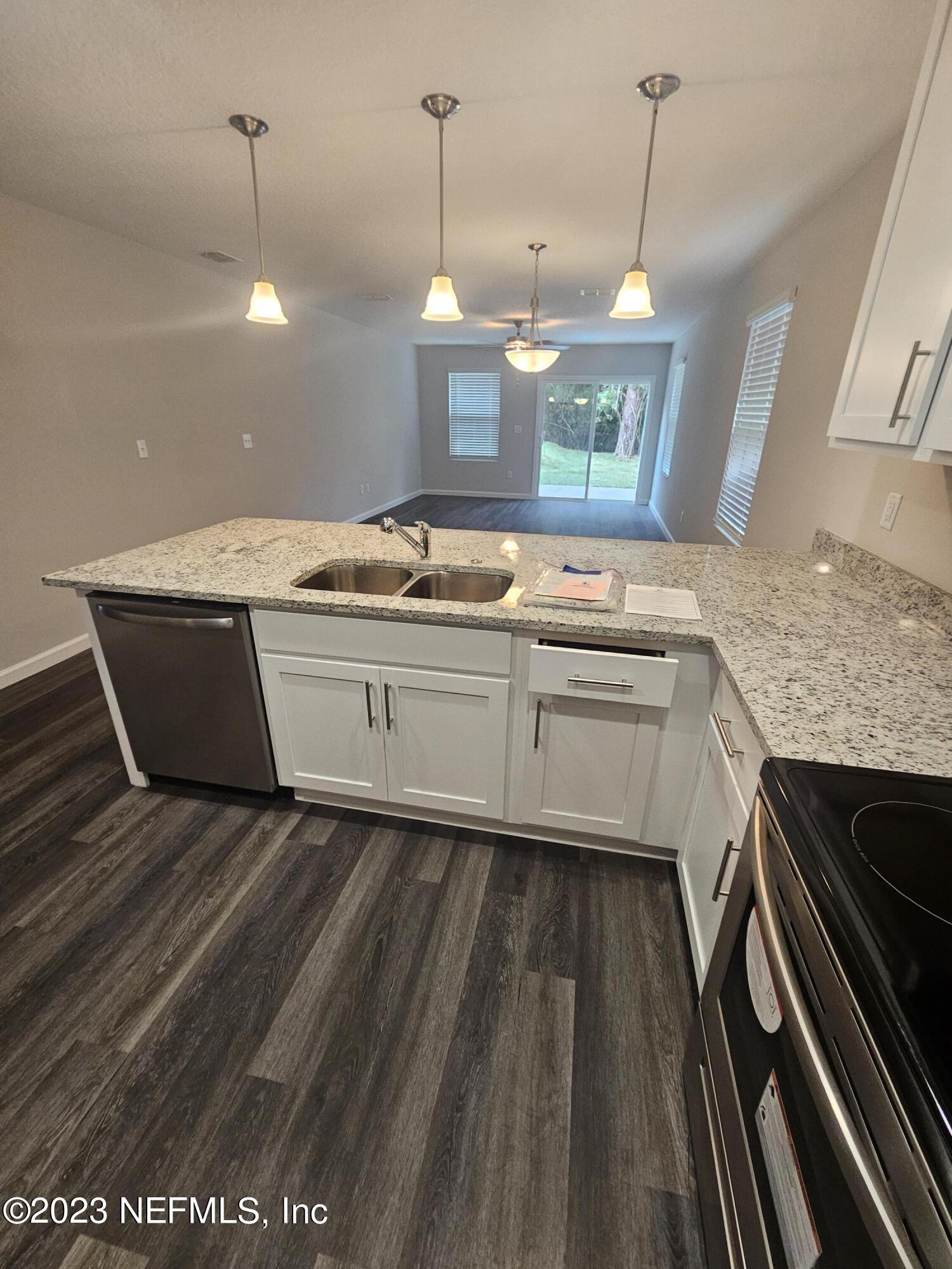 7031 Jammes Road Jacksonville, FL 32244 - Photo 5 of 21 20231122_124310