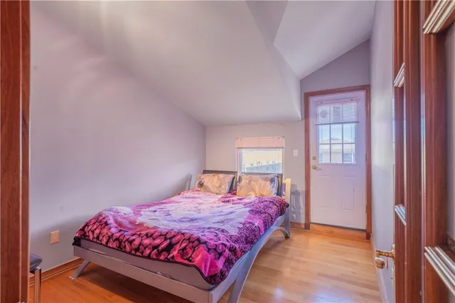 a view of a livingroom with furniture