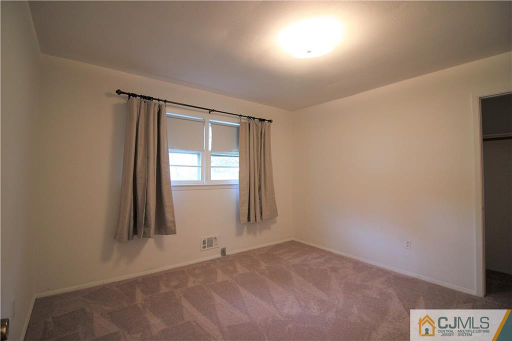 8 Stearns Road East Brunswick, NJ 08816 - Photo 15 of 18 Gallery Image 15