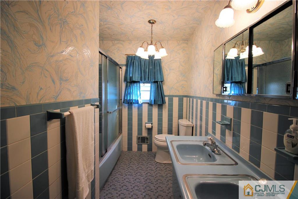 8 Stearns Road East Brunswick, NJ 08816 - Photo 16 of 18 Gallery Image 16