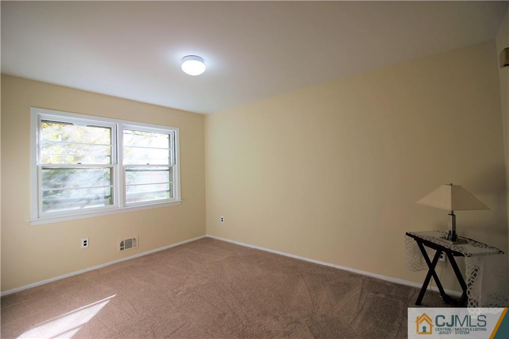 8 Stearns Road East Brunswick, NJ 08816 - Photo 6 of 18 Gallery Image 6