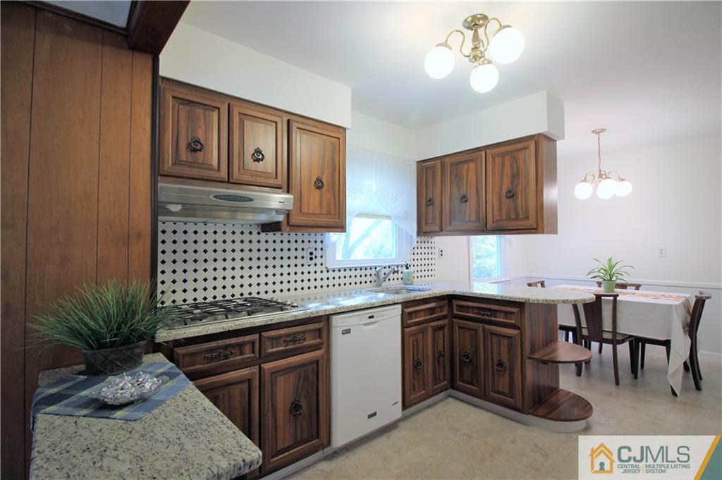 8 Stearns Road East Brunswick, NJ 08816 - Photo 10 of 18 Gallery Image 10