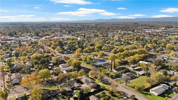 $317,900 | 311 6th Street, Corning, CA 96021