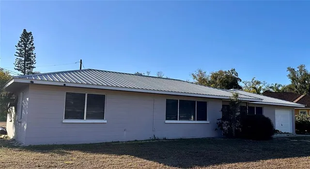 $1,950 | 4607 7th Avenue West, Bradenton, FL 34209
