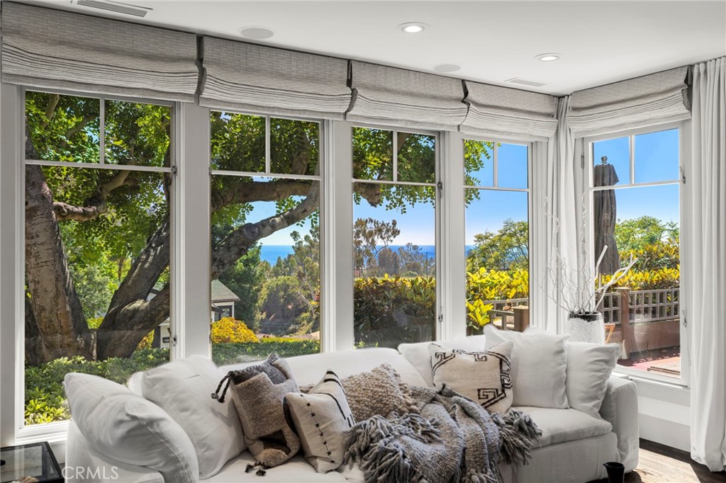 750 Griffith Way Laguna Beach, CA 92651 - Photo 8 of 73