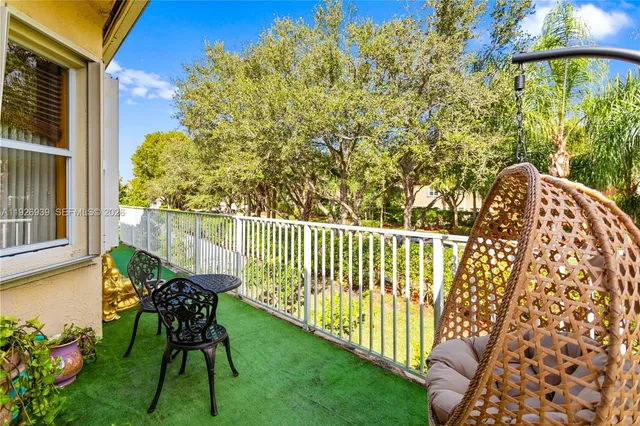 $928,000 | 16071 Southwest 49th Court, Miramar, FL 33027