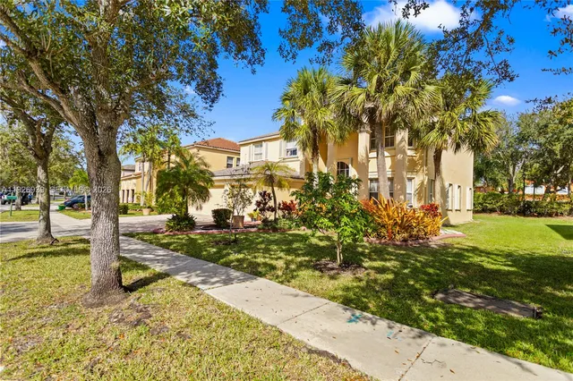 $928,000 | 16071 Southwest 49th Court, Miramar, FL 33027