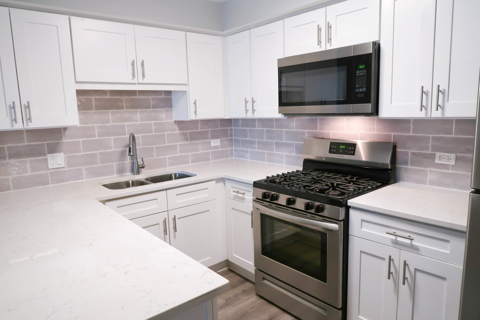 6526 West Irving Park Road, Unit 608 Chicago, IL 60634 - Photo 7 of 34