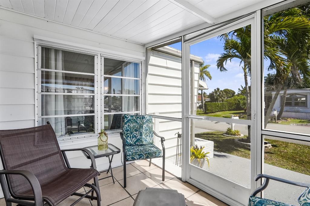 2001 Southwest 84th Avenue Davie, FL 33324 - Photo 32 of 38 a outdoor living space with furniture