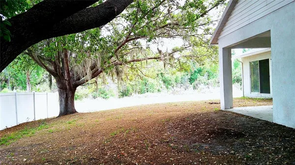 $2,400 | 9724 Mary Robin Drive, Riverview, FL 33569