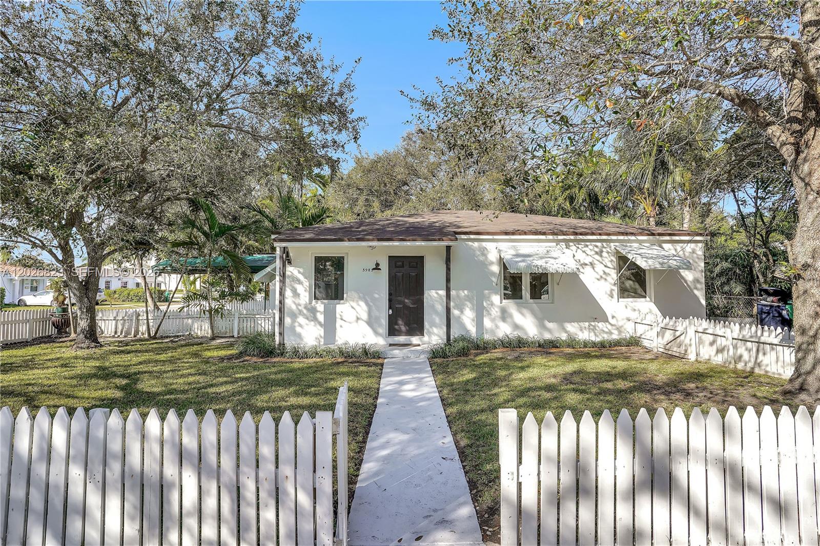 5985 Southwest 41st Street, Unit FRONT Miami, FL 33155 - Photo 17 of 19