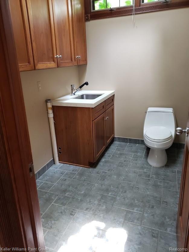 515 Harrison Street Rochester, MI 48307 - Photo 27 of 29 Lav.laundry