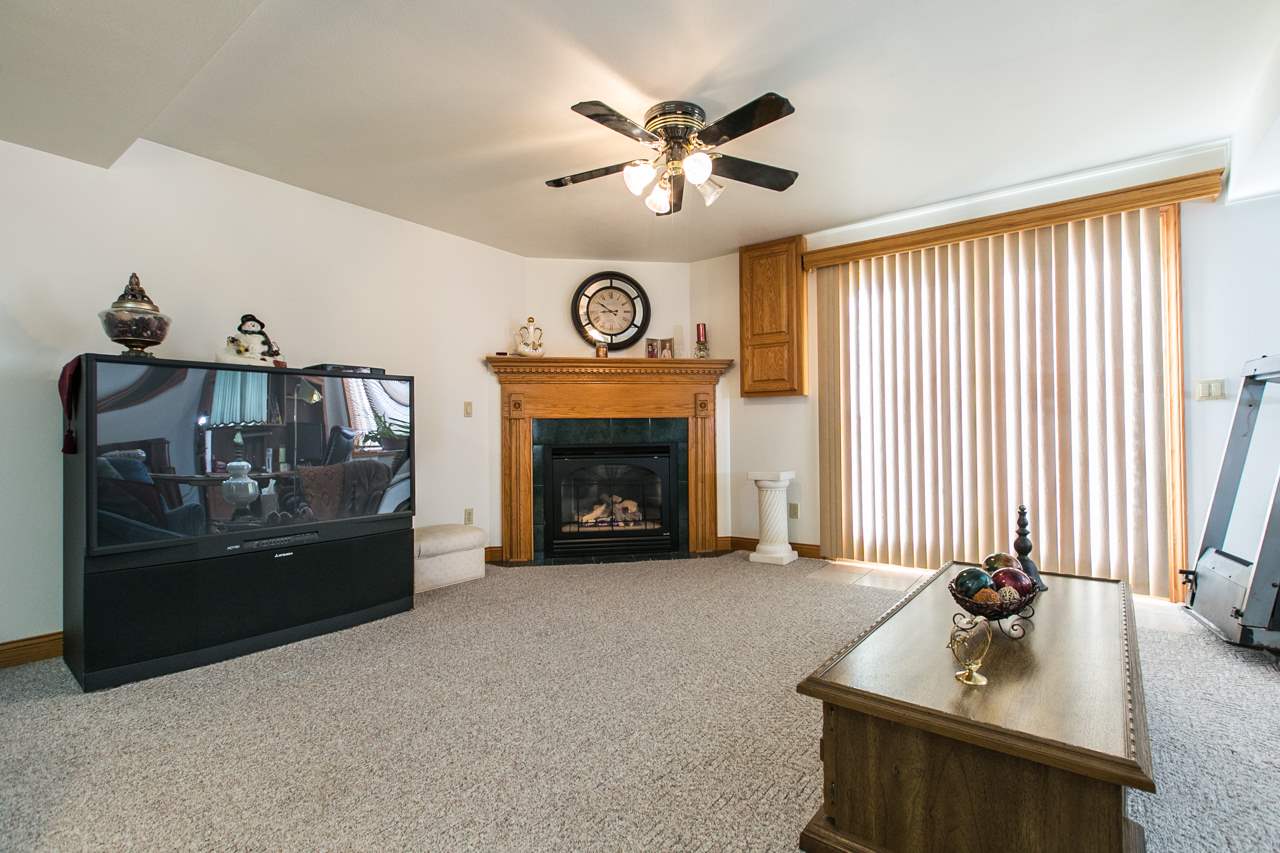 2287 Heacock Road Dubuque, IA 52002 - Photo 19 of 25 Gallery Image 19