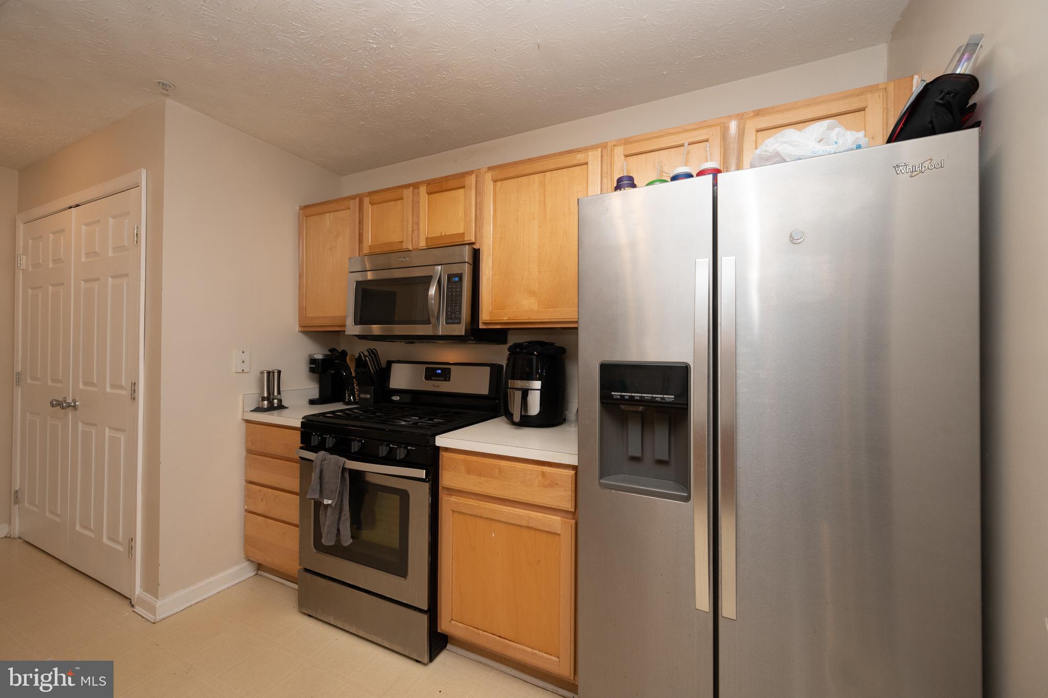 2046 Hunting Ridge Drive Owings Mills, MD 21117 - Photo 17 of 38