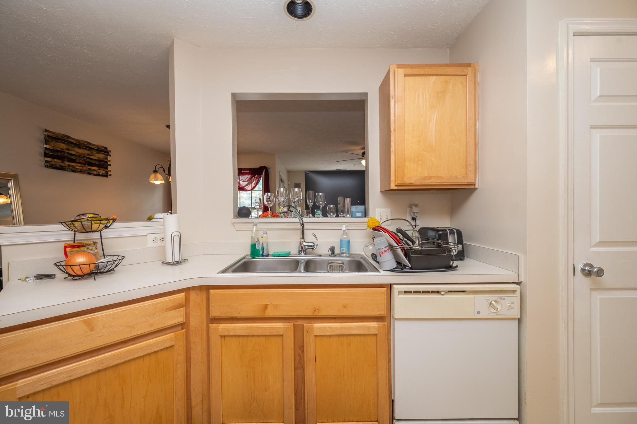 2046 Hunting Ridge Drive Owings Mills, MD 21117 - Photo 19 of 38