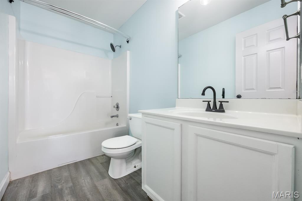 241 Brook Manor Court Belleville, IL 62221 - Photo 21 of 32